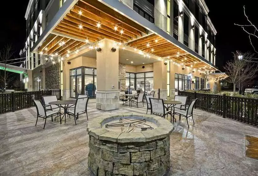 ホテル Home2 Suites By Hilton Perrysburg Levis Commons Toledo