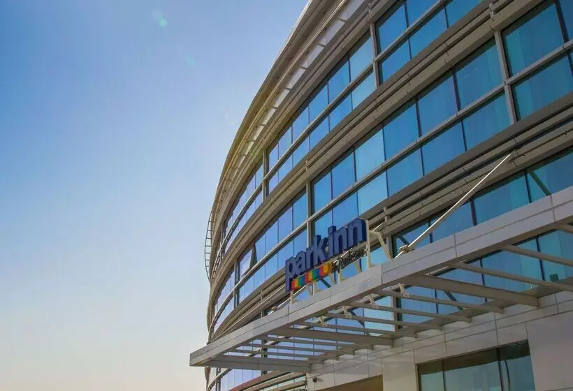 هتل Park Inn By Radisson Dubai Motor City