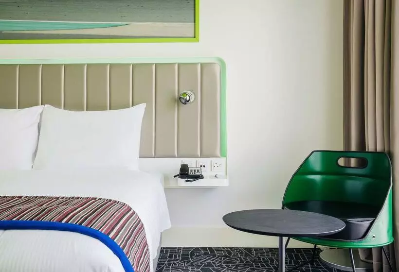 هتل Park Inn By Radisson Dubai Motor City