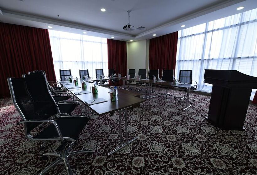 Otel Ramada Encore By Wyndham Kuwait Downtown