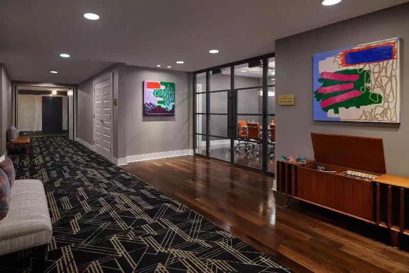 ホテル Renaissance Saint Elm Dallas Downtown