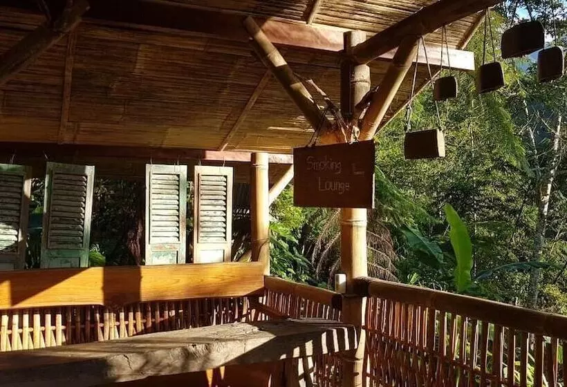 هتل Sang Giri Mountain Tent Resort By Ahm
