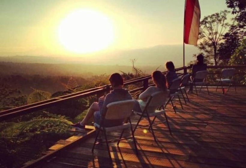 בית מלון כפרי Sang Giri Mountain Tent Resort By Ahm