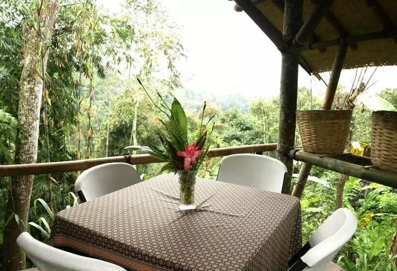 هتل Sang Giri Mountain Tent Resort By Ahm