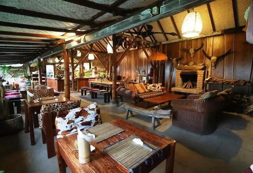 هتل Sang Giri Mountain Tent Resort By Ahm