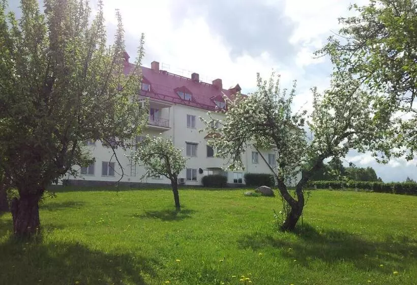 Utbygårdens Hostel