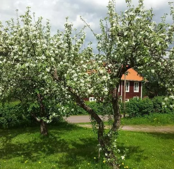 Utbygårdens Hostel