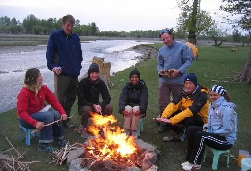 هاستل Ub Guesthouse & Tours