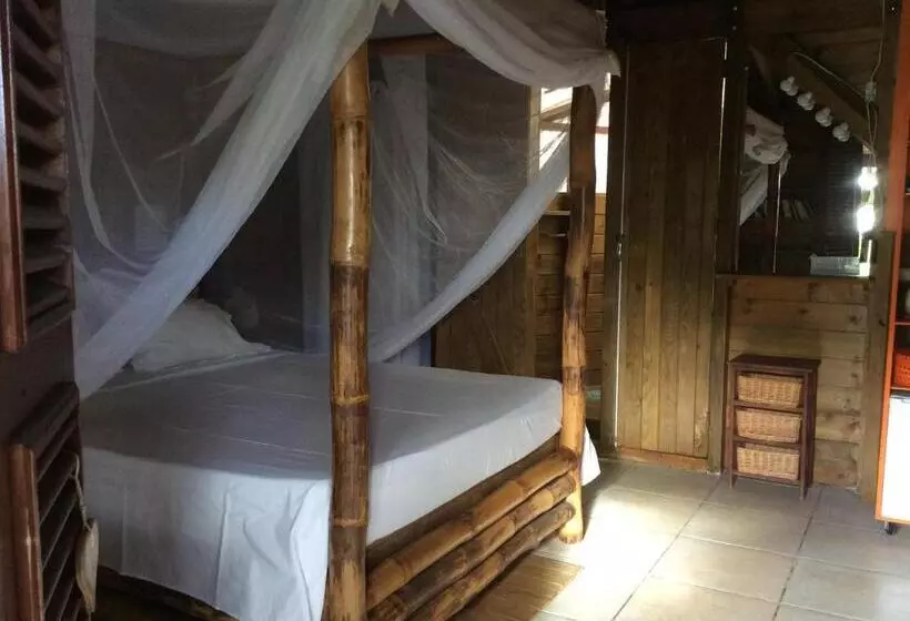 تختخواب و صبحانه Ali Naïs Location