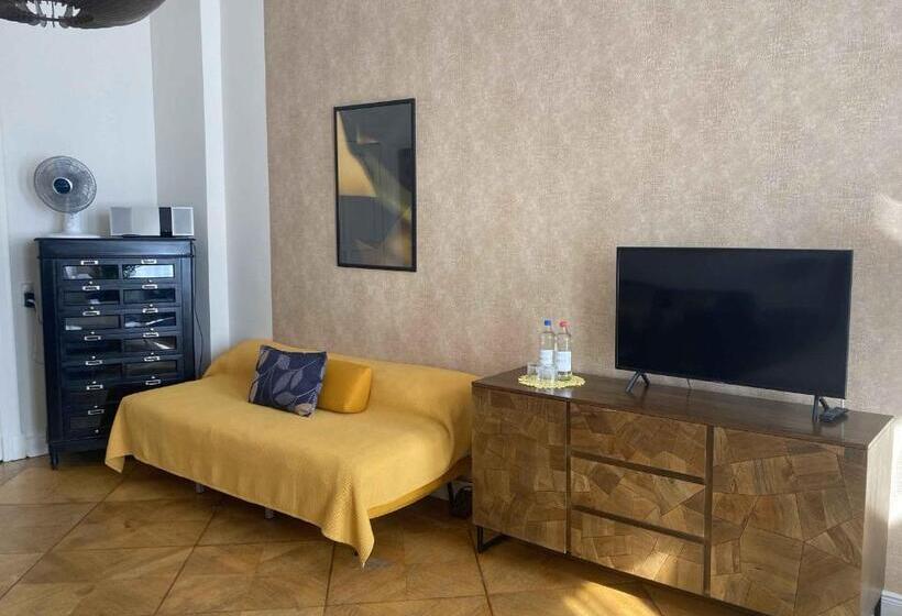 Bed & Breakfast Boutique Hotel Mittendrin Berlin