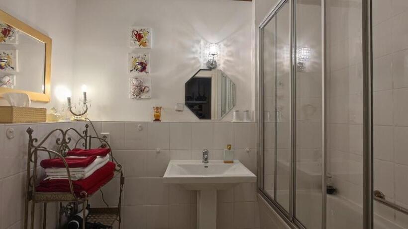 Bed & Breakfast Boutique Hotel Mittendrin Berlin