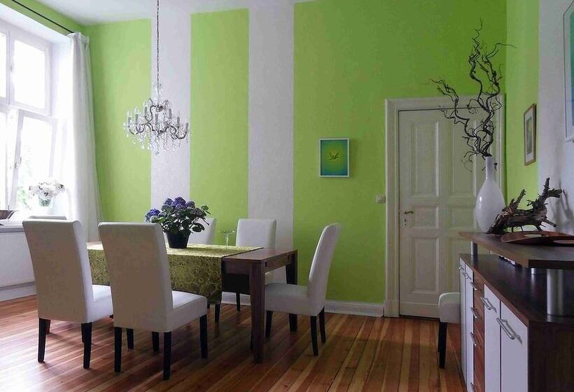 Bed & Breakfast Boutique Hotel Mittendrin Berlin