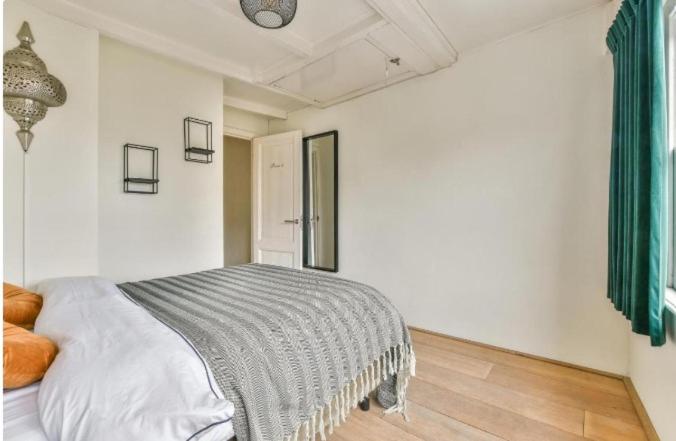 تختخواب و صبحانه Spiegelgracht Apartments With Canal View