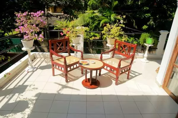 Holiday Nest Bed & Breakfast