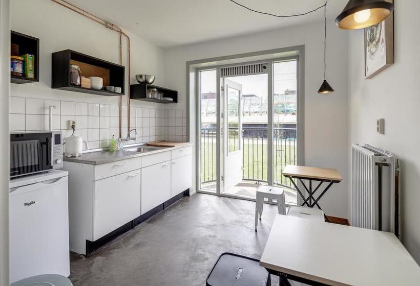 Hotel Bed And Breakfast Zuid Oost Heesterveld / Bnb Zoh