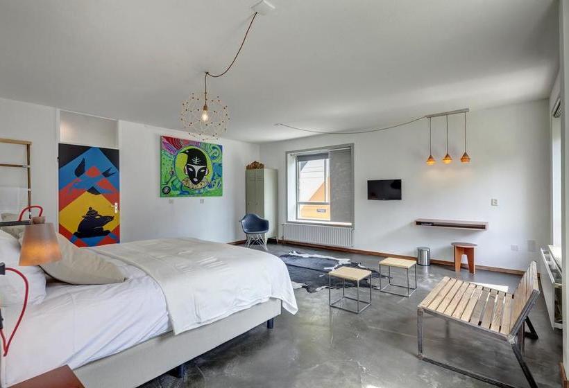 Hotel Bed And Breakfast Zuid Oost Heesterveld / Bnb Zoh