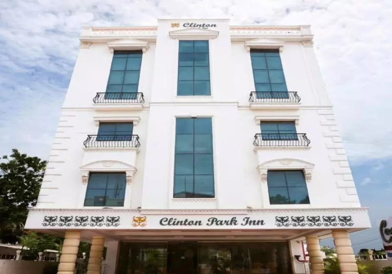 Hotelli Clinton Park Inn