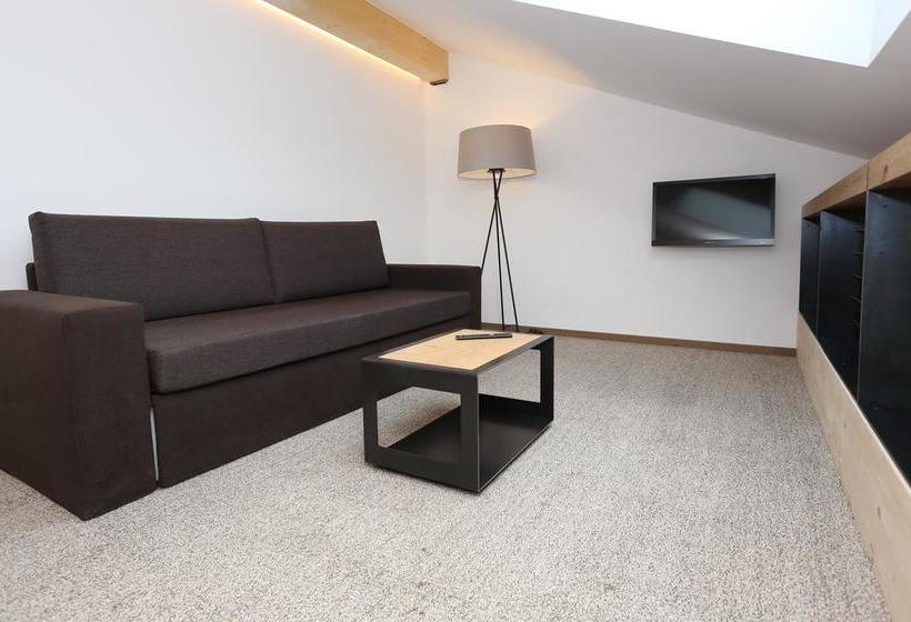 酒店 Gasthof Höllriegl