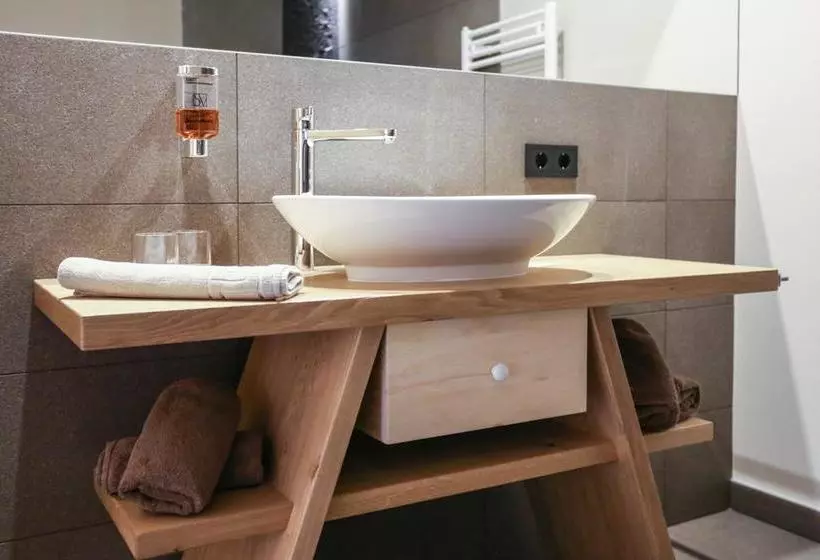 Hotelli Gasthof Höllriegl