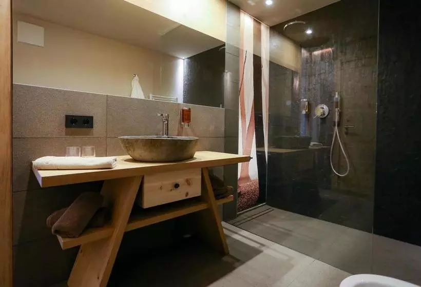 Hotelli Gasthof Höllriegl