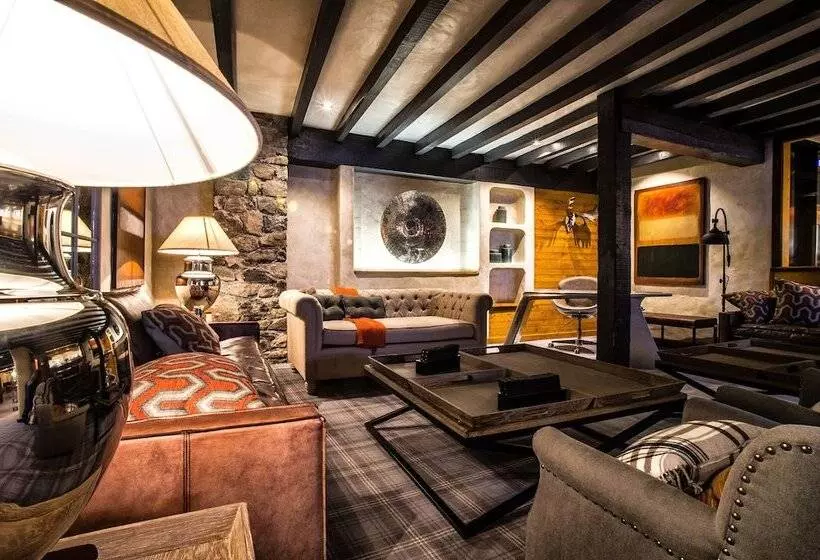 Hotelli Hôtel Courcheneige