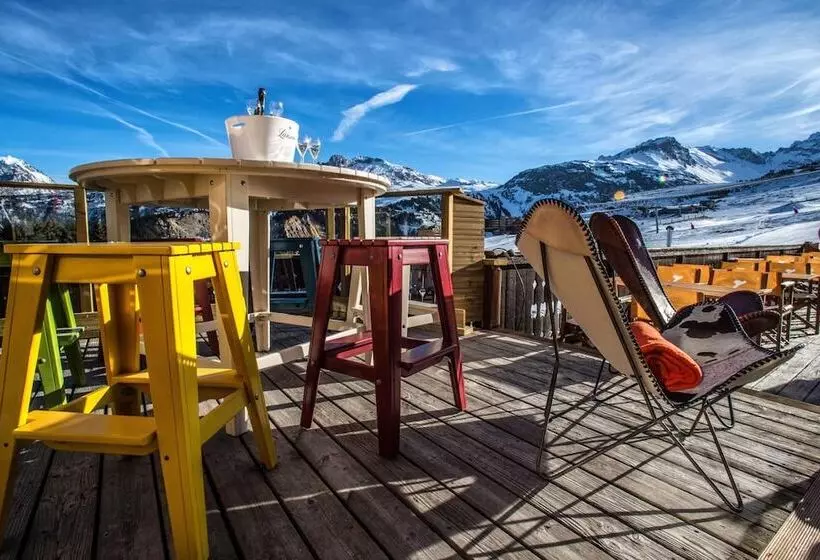 Hotelli Hôtel Courcheneige