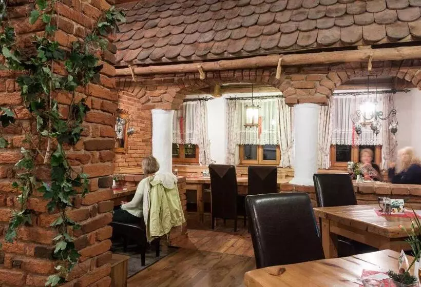 ホテル & Kurpension Weiss