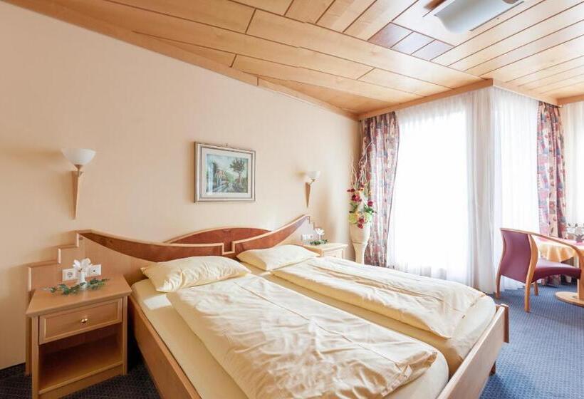 酒店 & Kurpension Weiss