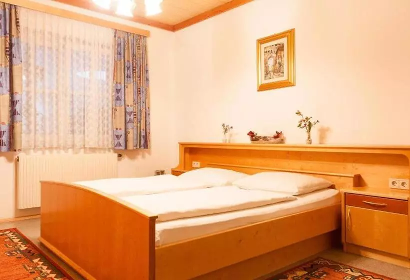 ホテル & Kurpension Weiss