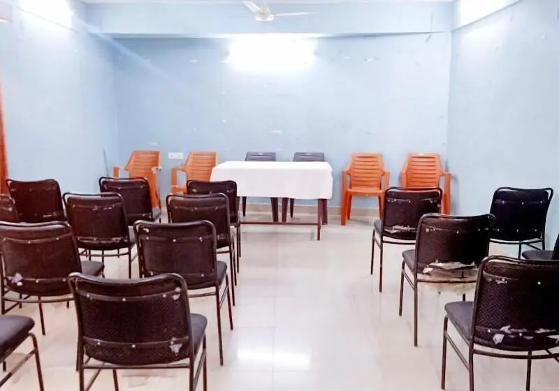 Hotel Rajdhani Plaza