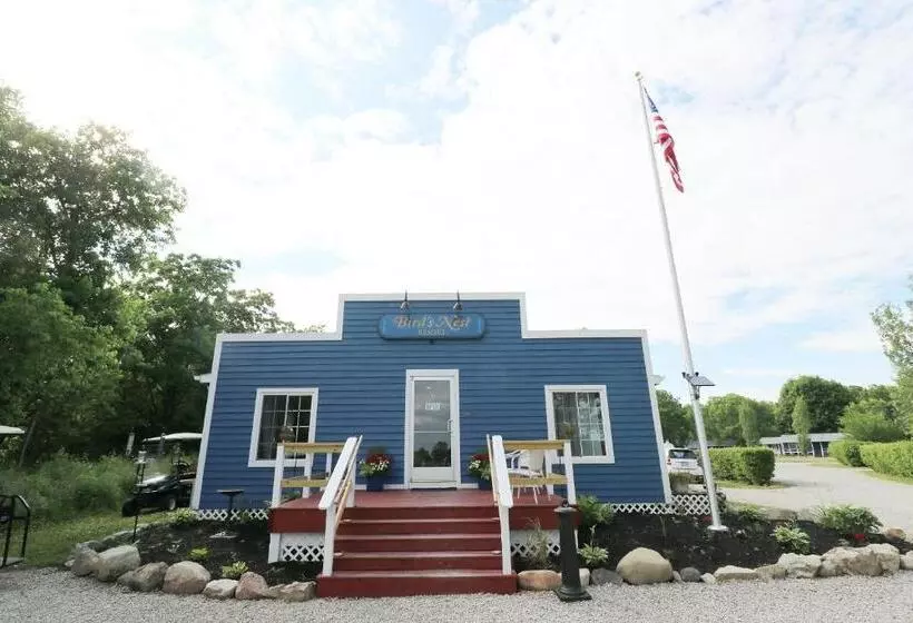 Aamiaismajoitus (B&B) Bird's Nest Resort