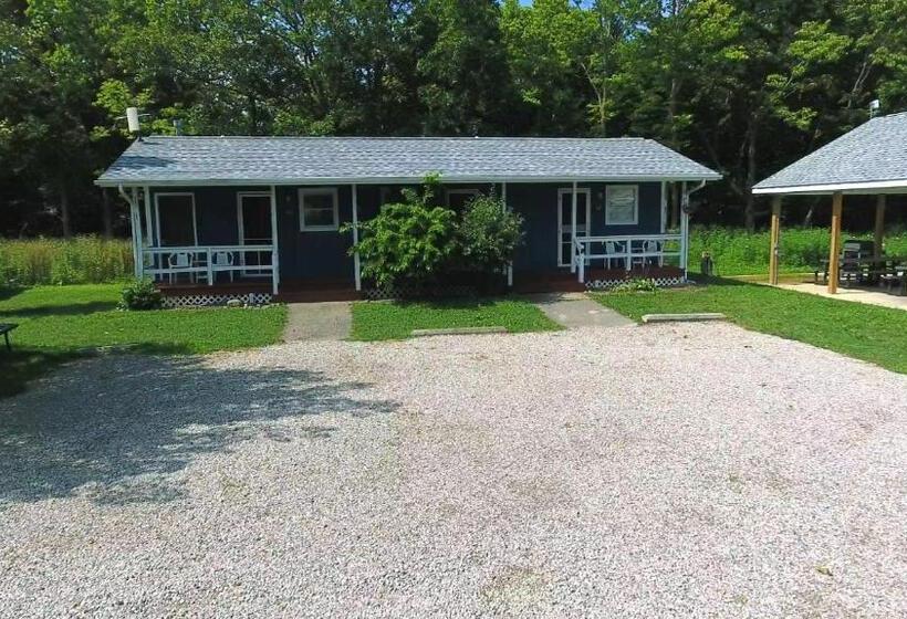 Bed and Breakfast Bird's Nest Resort