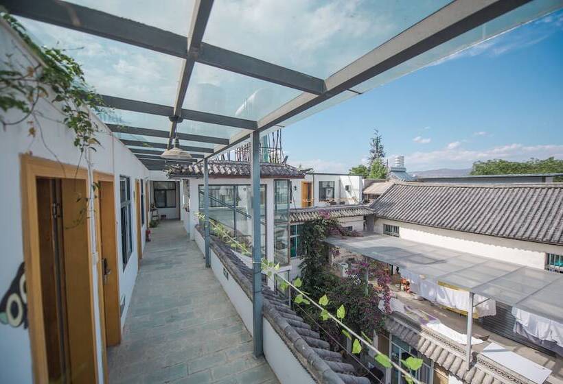 Dali Spring Field Hostel