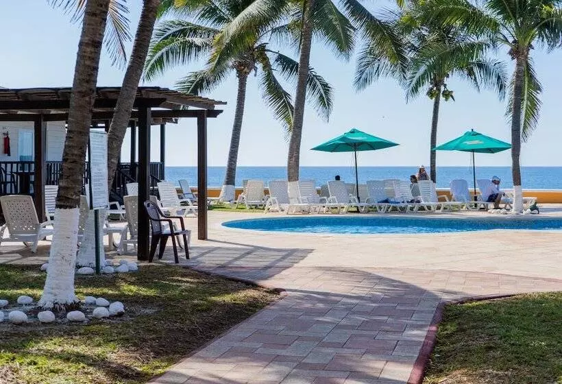 هتل Cayman Suites