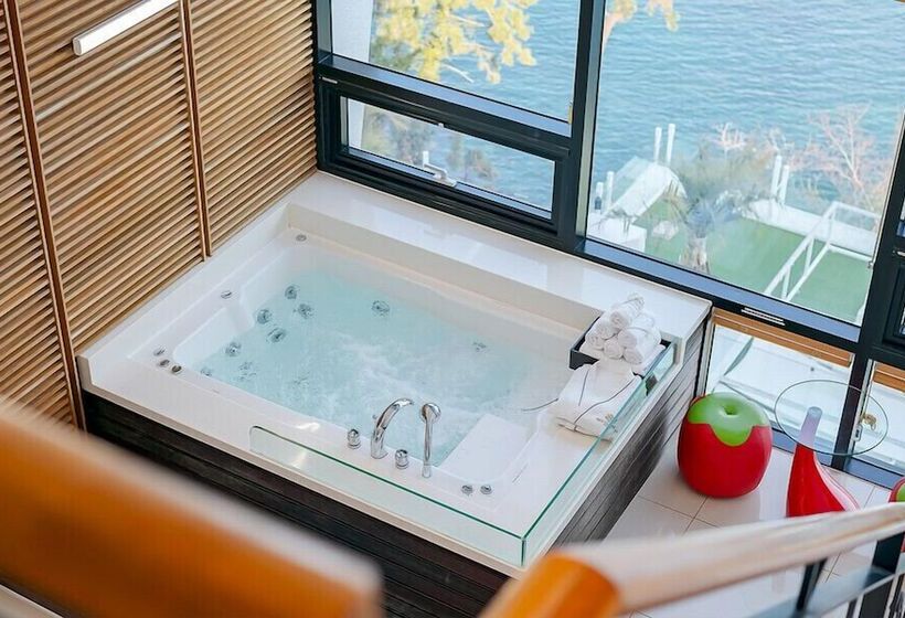 Hotel High Class 153