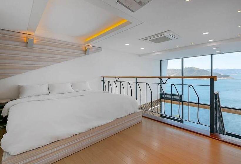 Hotel High Class 153