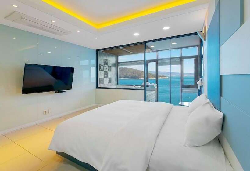 Hotel High Class 153