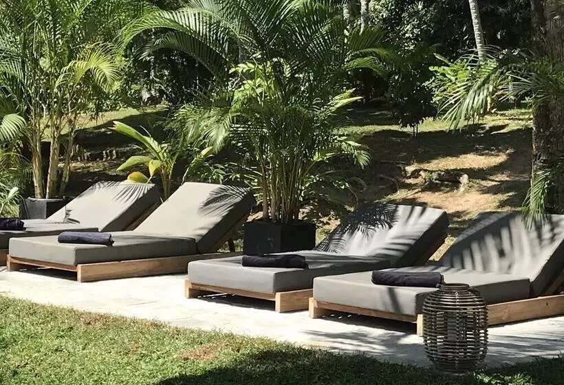 Hotelli Kaju Green Eco Lodges