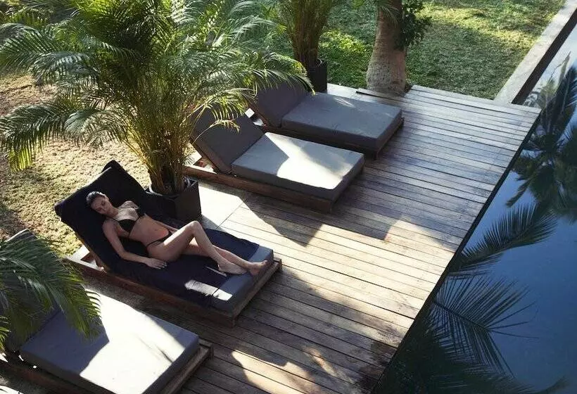 Hotelli Kaju Green Eco Lodges