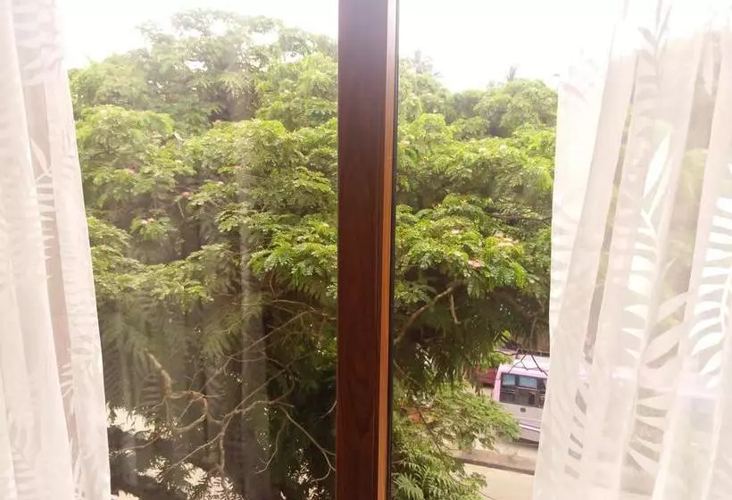 ホテル Shivaprasad Grand