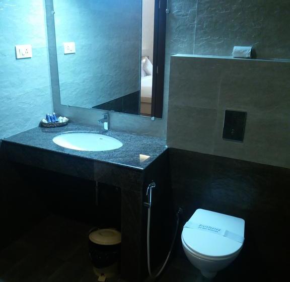 Отель Shivaprasad Grand