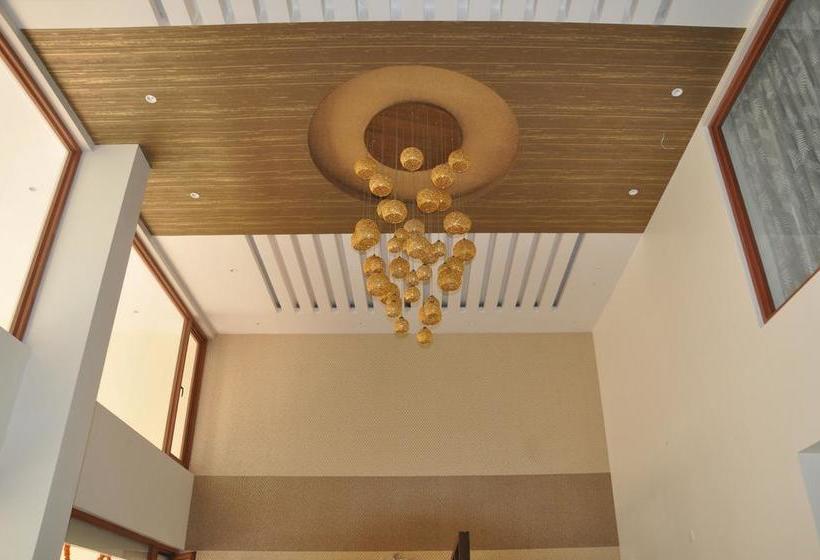 Отель Shivaprasad Grand