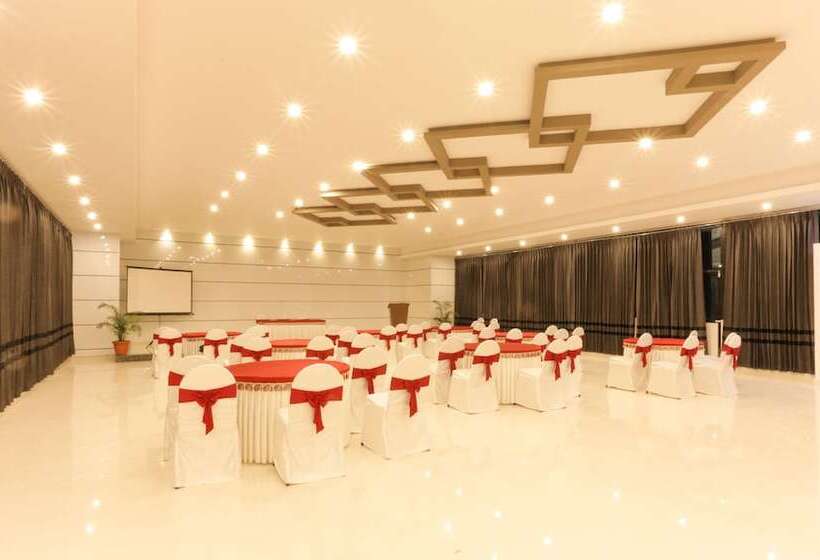 Отель Treebo Sunrise Ig Road