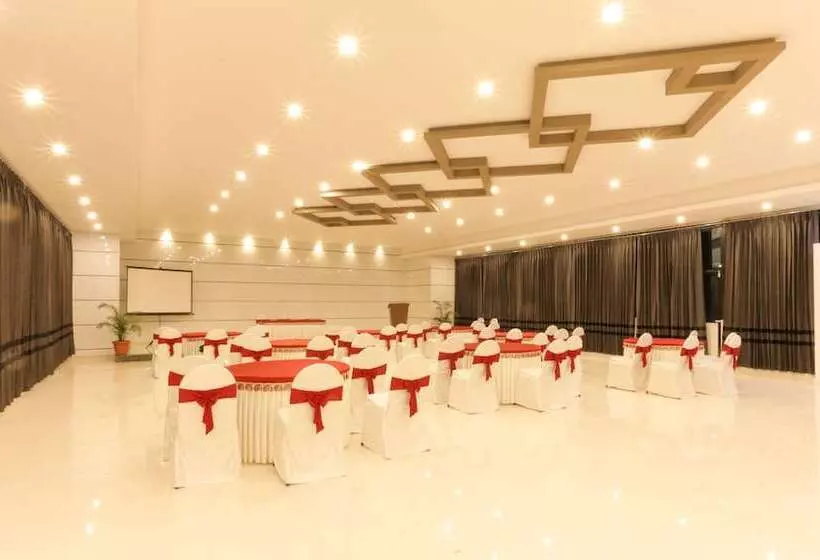 ホテル Treebo Sunrise Ig Road