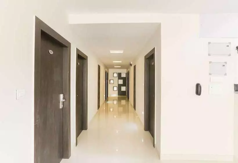 ホテル Treebo Sunrise Ig Road