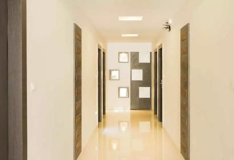 ホテル Treebo Sunrise Ig Road