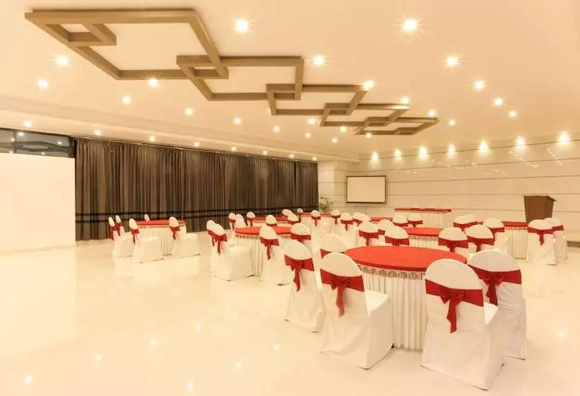 ホテル Treebo Sunrise Ig Road