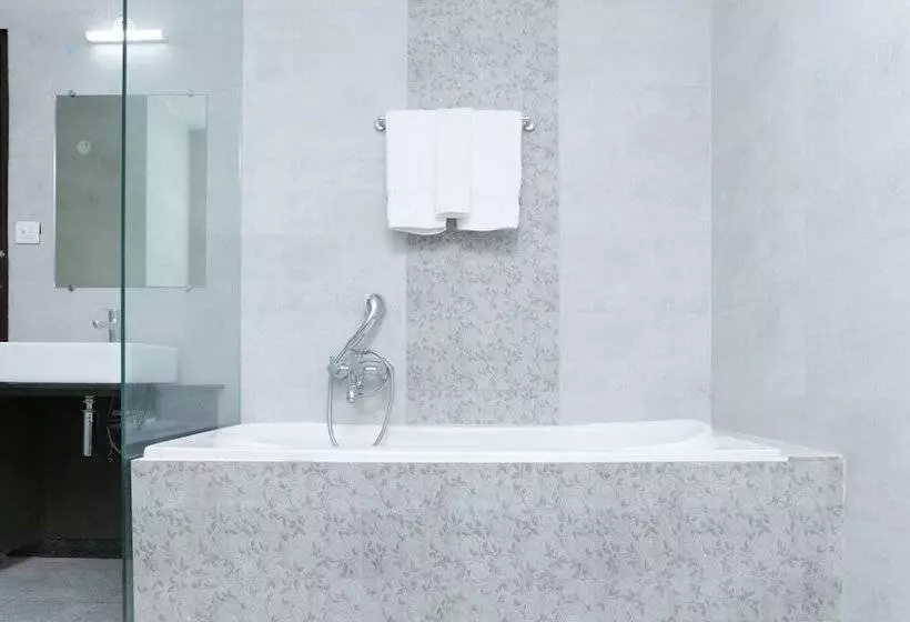 ホテル Treebo Sunrise Ig Road