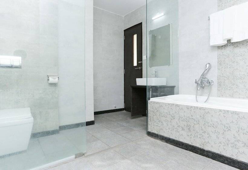 Отель Treebo Sunrise Ig Road