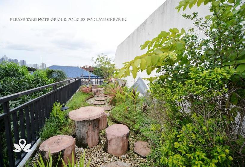 فندق Zen Rooms Radio Dalam